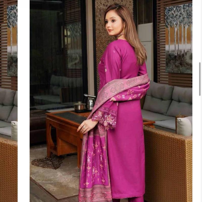 Munira Embroidered 3PC with shawl