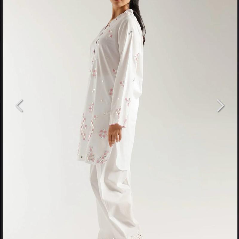 Original Ethnic Embroidered 2PC White Floral Tunic & Pants Set for Women
