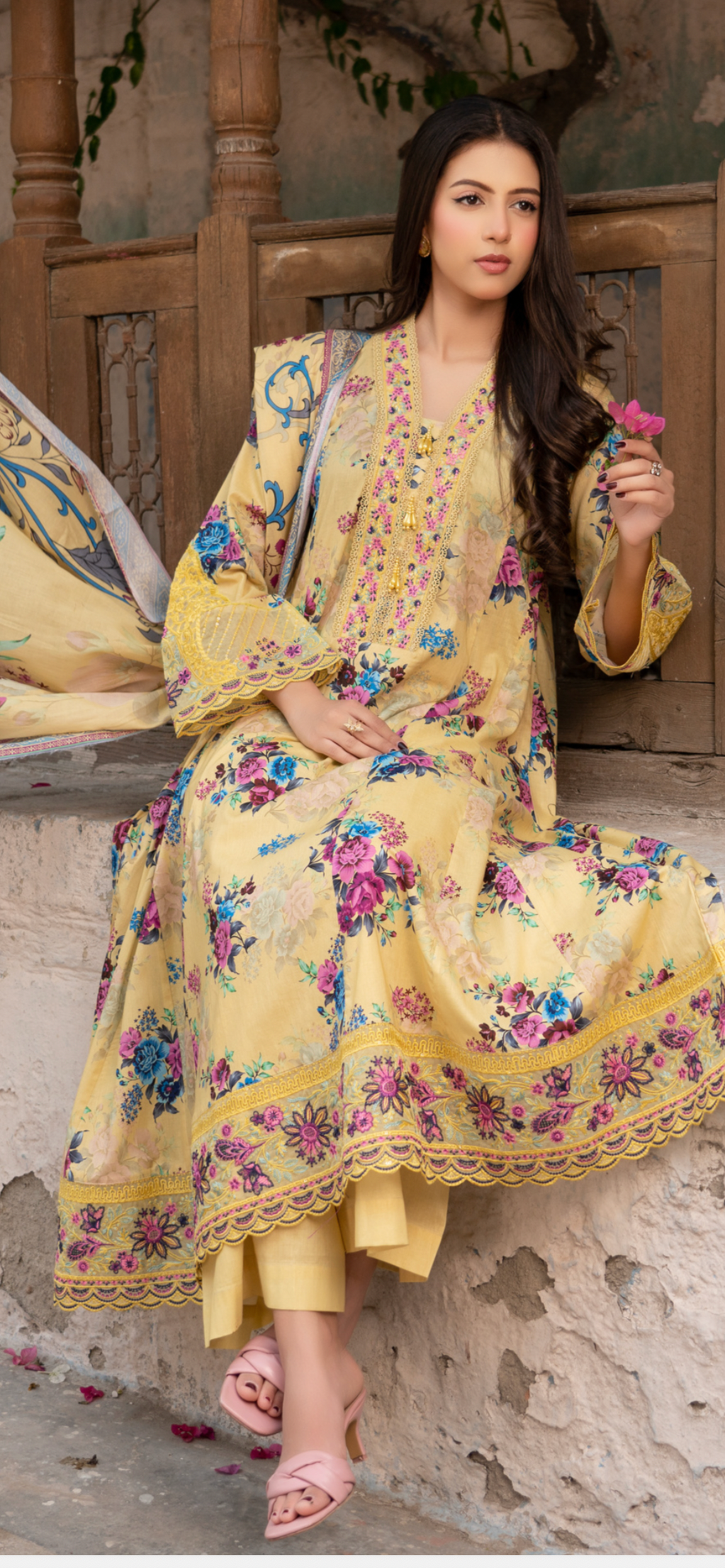 Munira lawn dress style floral print embroidered 3PC