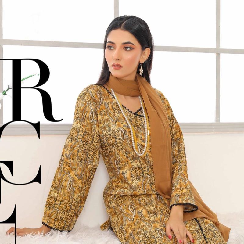 Simrans printed 3PC with plain chiffon dupatta
