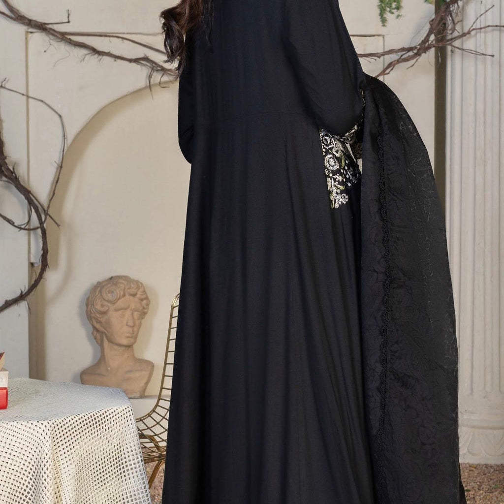 Ally’s linen dress style embroidered 3PC suit