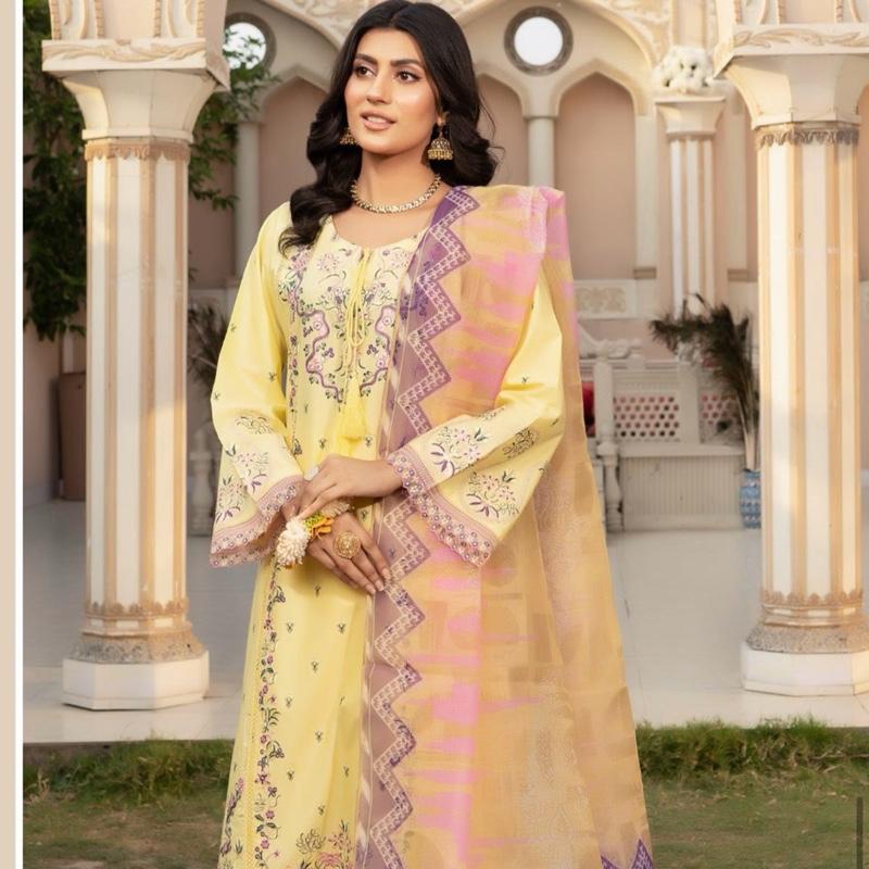 Munira yellow lawn  embroidered 3Pc