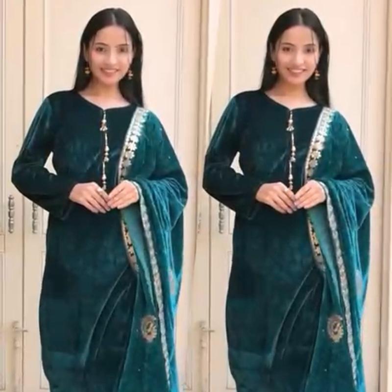 Velvet 3PC suit with velvet embroidered shawl teal
