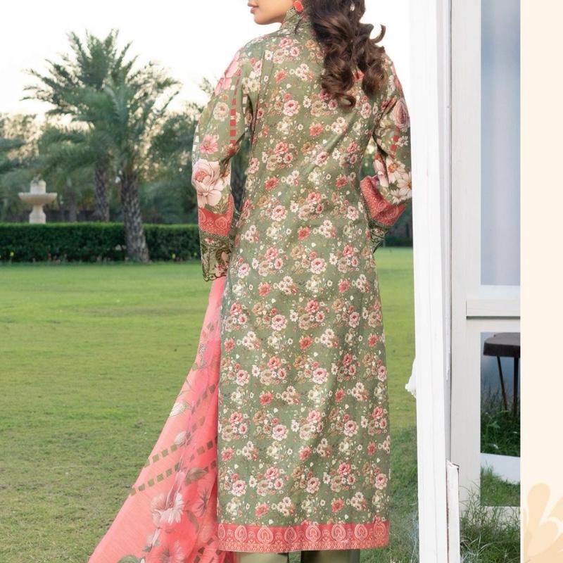 Munira mehndi green lawn embroidered 3PC