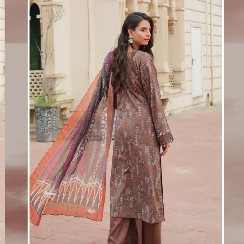 Lawn Chicken Kari Printed 3PC - Traditional Design with Colorful Embellishments