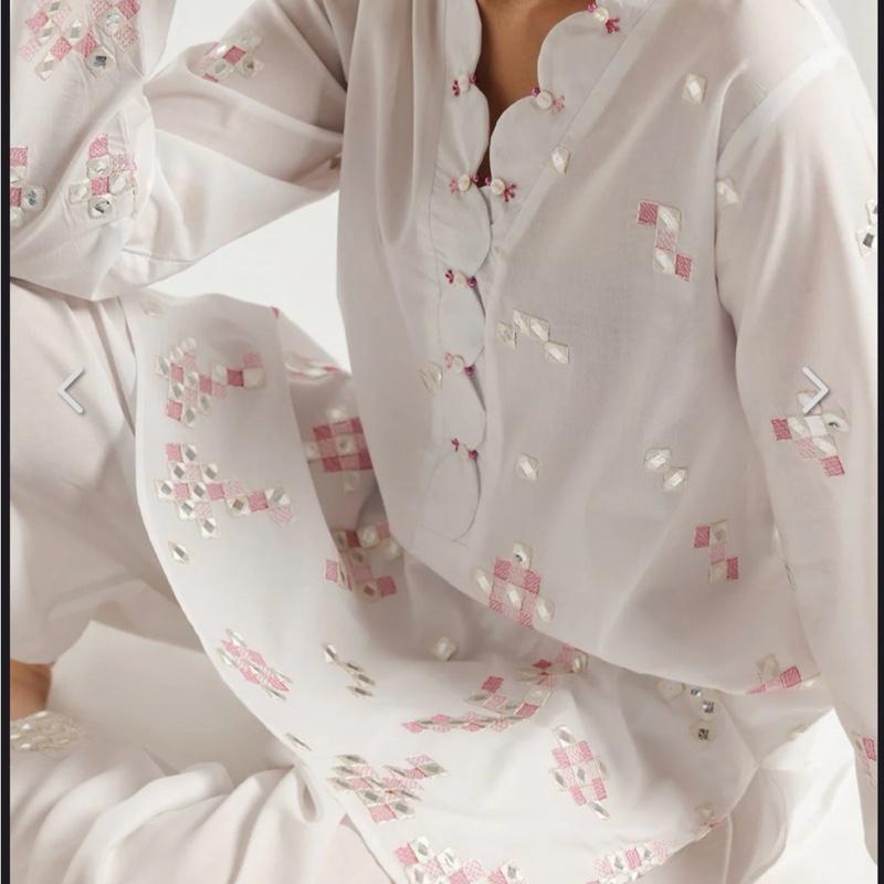 Original Ethnic Embroidered 2PC White Floral Tunic & Pants Set for Women