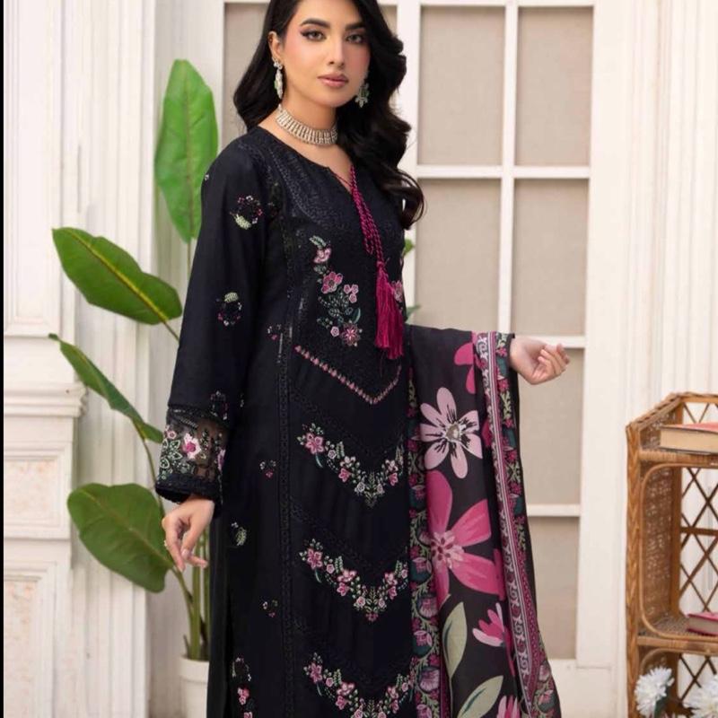 Black dhanak embroidered 3PC with pashmina shawl