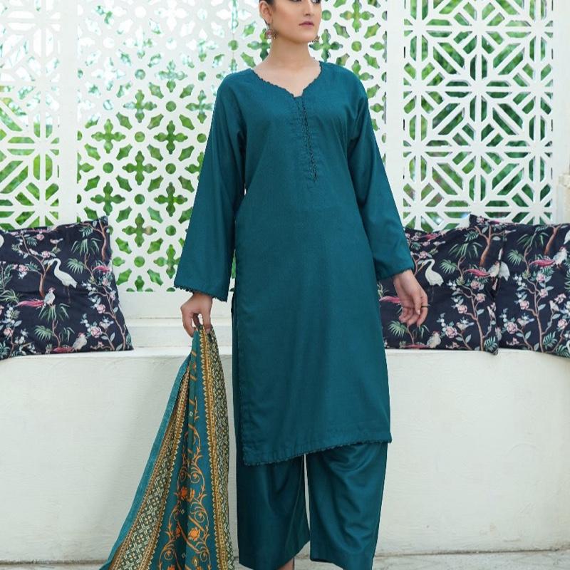Green plain suit with printed shawl