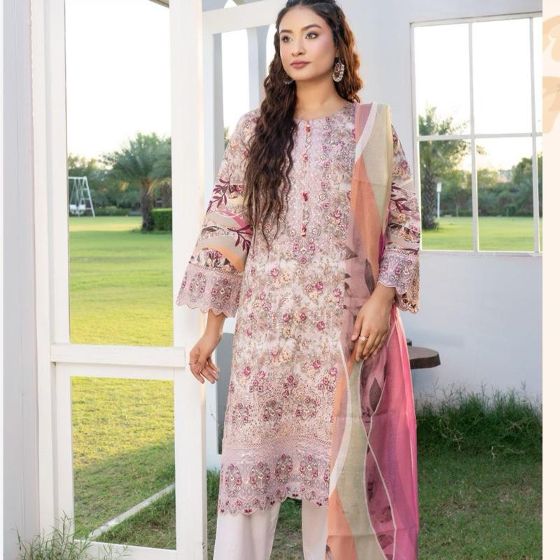 Munira pink lawn embroidered 3PC