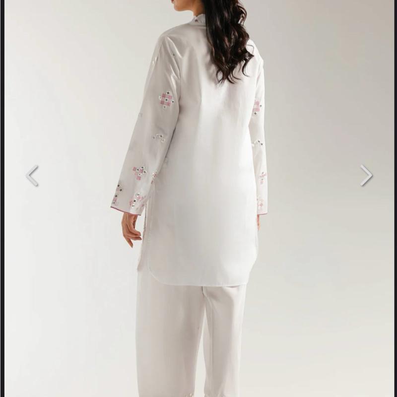 Original Ethnic Embroidered 2PC White Floral Tunic & Pants Set for Women